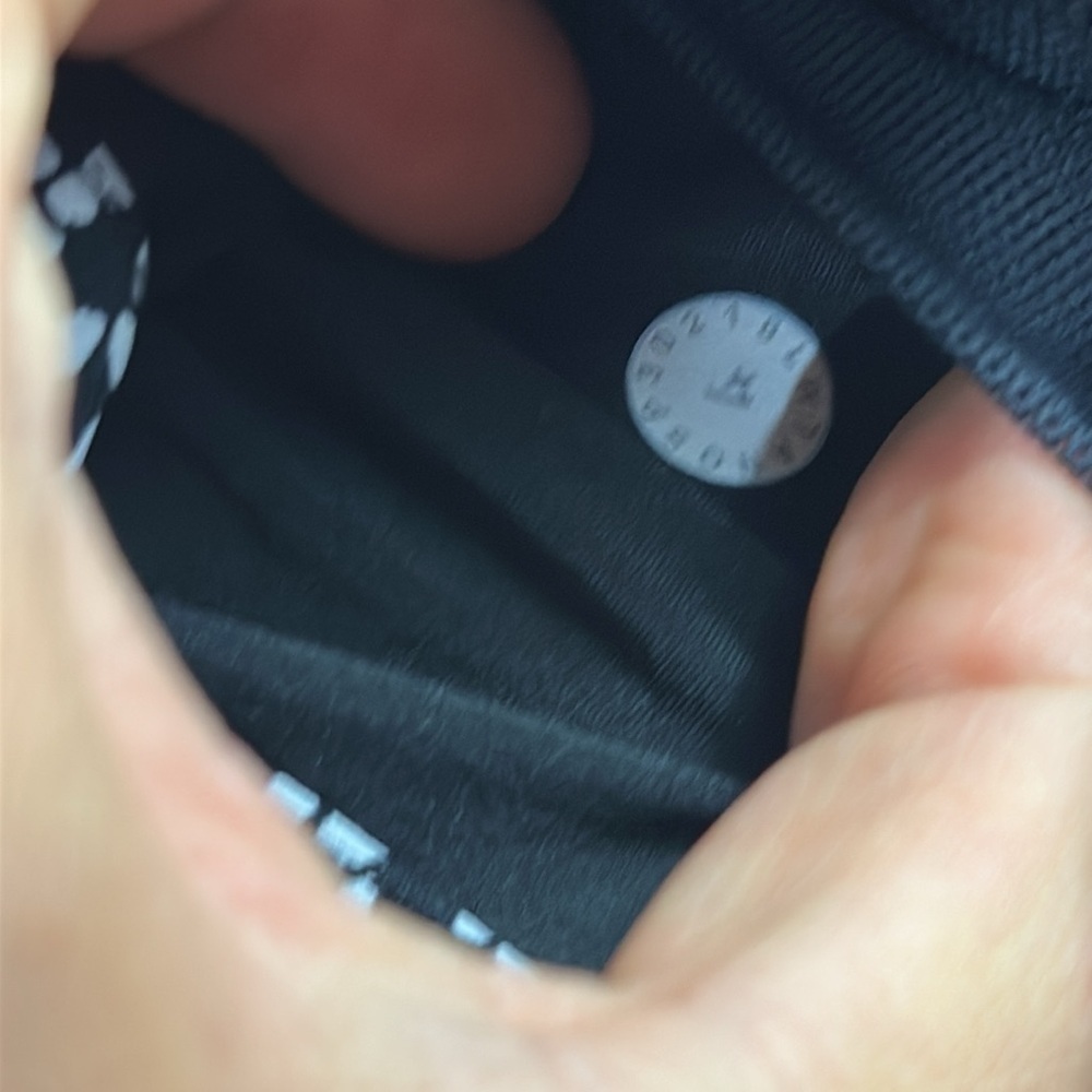 Lululemon On The Fly Short *2.5" Monochromic Black - Picture 6 of 7
